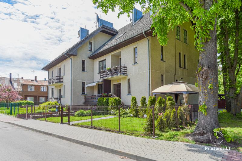 Apartamentai, kotedžas Palangos senamiestyje, miesto širdyje.