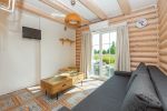 Apartamentai rąstiniame name su atskiru įėjimu ir terasa „Šventosios liuksas“ - 2