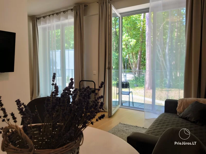 Naujos statybos studio bei 2 miegamųjų apartamentai Juodkrantėje 2-6 asm.