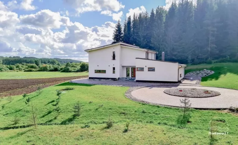 Sodybos su pokylių sale nuoma šventėms Lunes