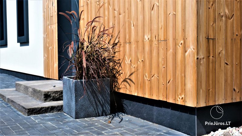 Dzīvokļu īre Melnragē (Klaipēda) Smilgų kiemas – 200 m līdz jūrai