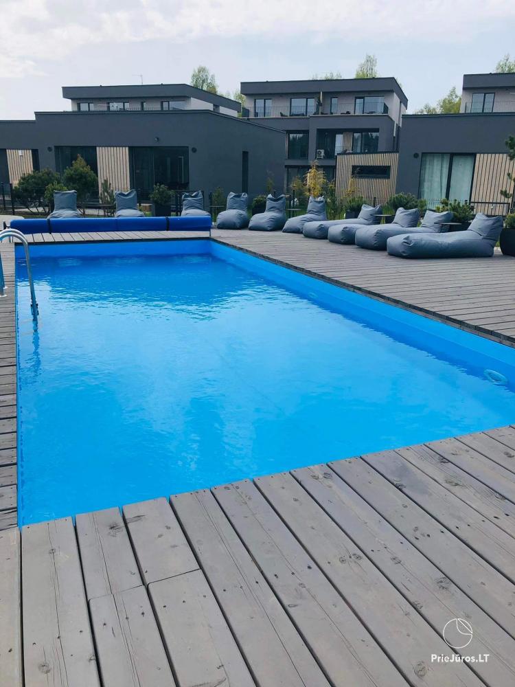 Erdvūs Stella Maris apartamentai su šildomu baseinu Mano jūra 2 komplekse, Kunigiškiuose - 1