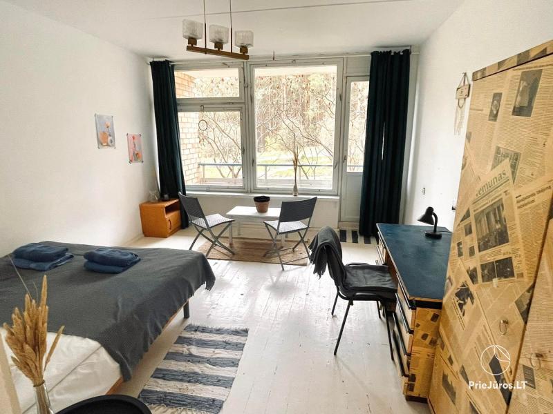 Kūrybingieji Nidos namai Plunksna, nuomoja apartamentus ilgalaikei nuomai.