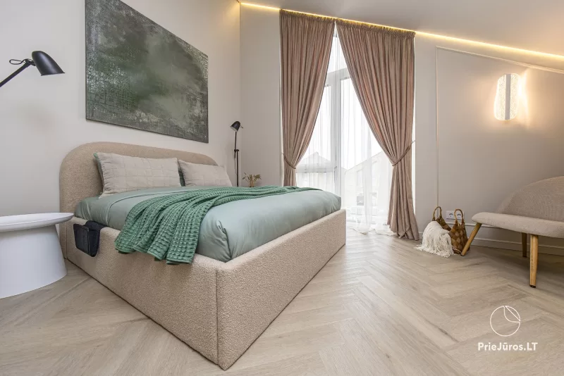Novelė home - Monciškėse - 2 miegamųjų, erdvus kotedžas su terasa keturiems, naujame kvartale J7 Beržas su baseinais ir pirtimis, griliumi