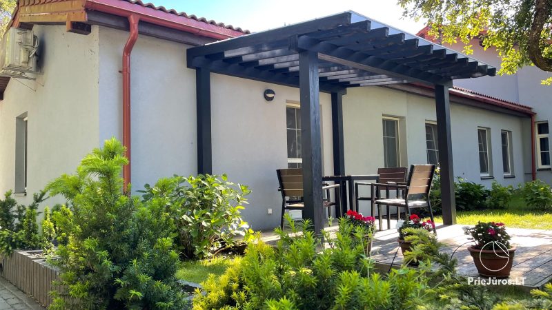 Villa Venroli divistabu dzīvoklis ar terasi