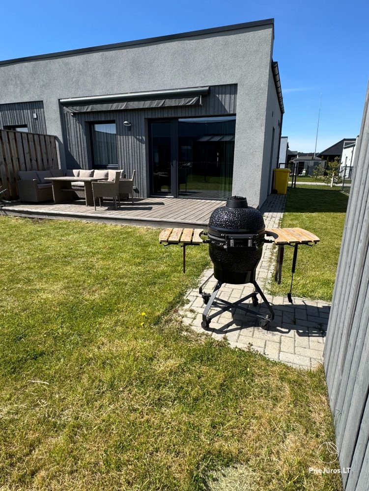 Jaukūs apartamentai su terasa ir griliumi – tik 600 m. iki jūros! - 1