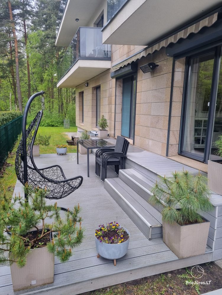 Aukštos klasės, stilingi ir jaukūs dviejų kambarių apartamentai su terasa - 1
