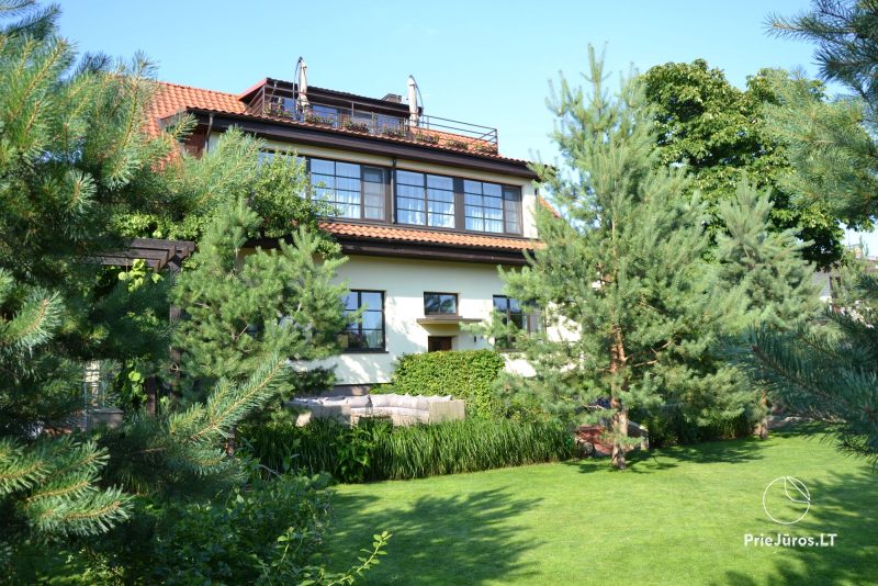 R22 Boutique apartamentų nuoma Palangoje su išpuoselėtu sodu