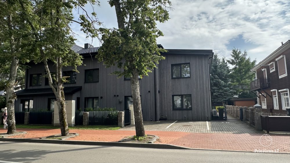 Apartamentai su didele privačia terasa Palangos senamiestyje - 1