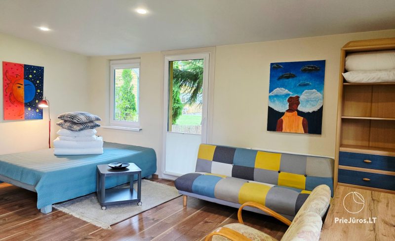 Šiška Studijos tipo apartamentai su atskiru kiemeliu