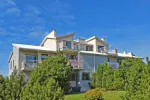 Vila Verbena Palangoje: 2-3 kambarių apartamentai su atskirais įėjimais, balkonu ar terasa, virtuve. 7min. iki jūros!