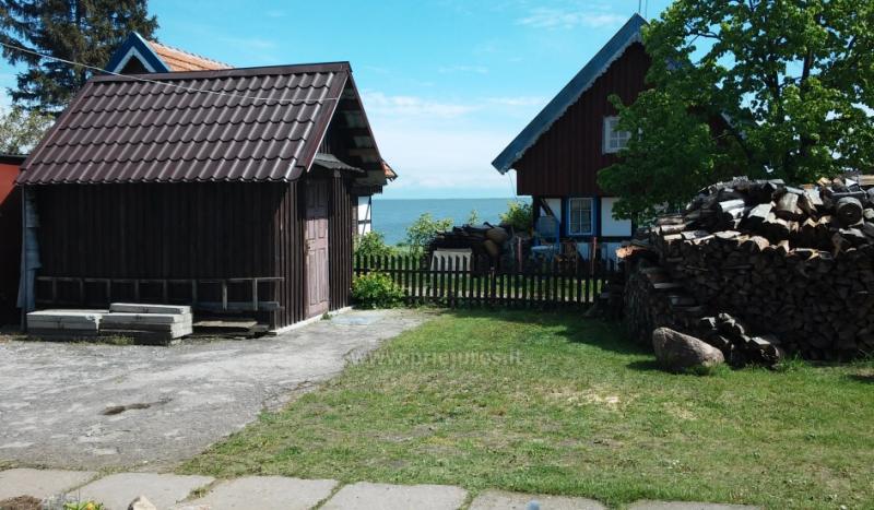 Dviejų kambarių buto nuoma Nidoje. Yra kiemelis, pavėsinė.