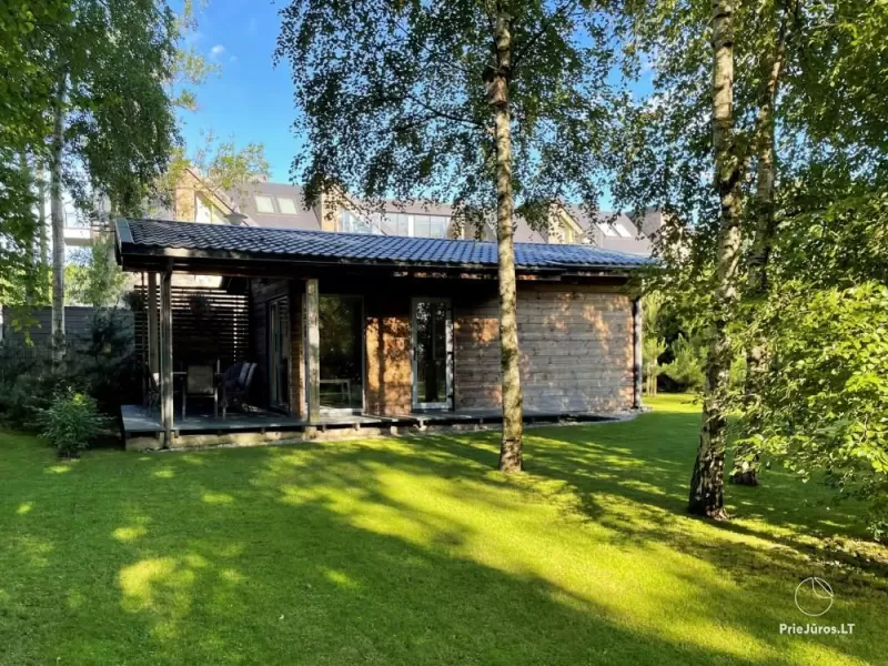 Maza brīvdienu māja netālu no jūras Kunigiskios