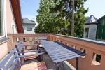 Modernūs apartamentai Smilčių g: iki jūros-600m, su balkonais, kiemeliu
