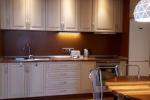 Flat in Elija complex