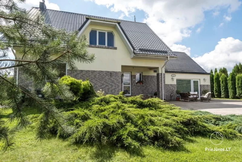 Puikūs apartamentai su turkiška pirtimi, kubilu ir baseinu kieme