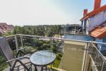 Puikiai įrengti dviejų kambarių apartamentai su vaizdu į Kuršių marias