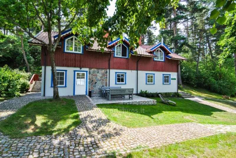 Gėlių Vila - vieno ir dviejų kambarių apartamentai Nidoje