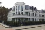 Prabangi, šiuolaikiška šešių apartamentų vila Palangoje