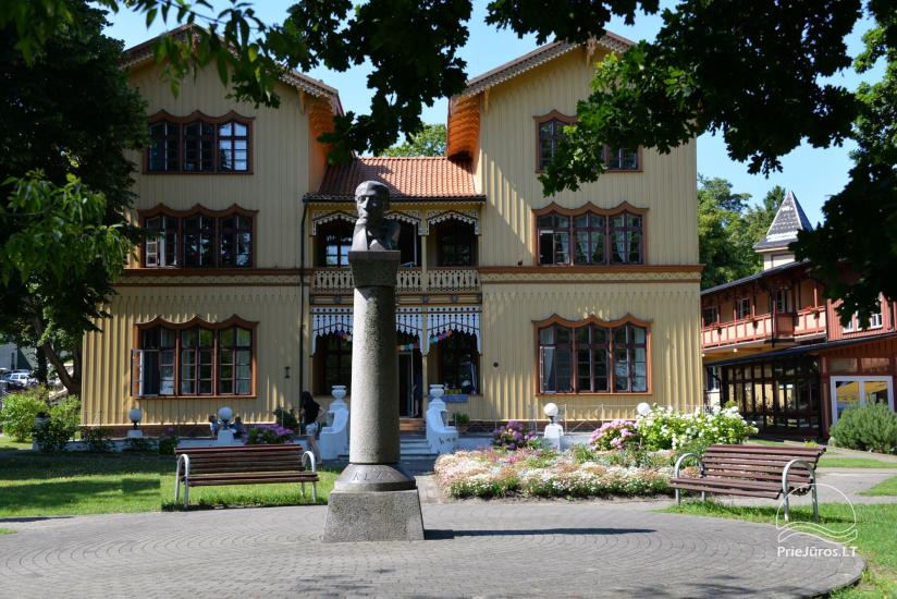 Paminklas Liudvikui Rėzai Juodkrantėje - 1