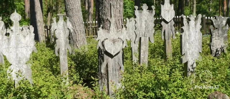 Nidos etnografinės kapinės