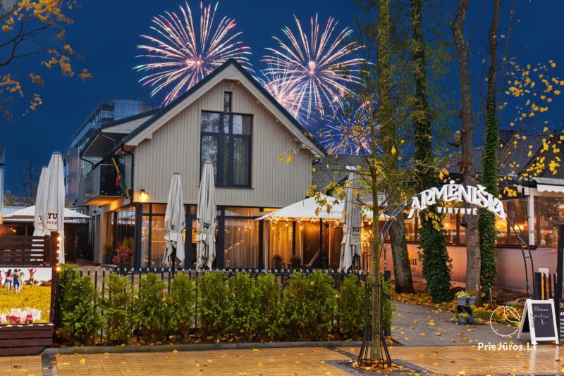 Naujieji metai Palangoje 2026 – sutikite atnaujintoje kavinėje Armėniška virtuvė