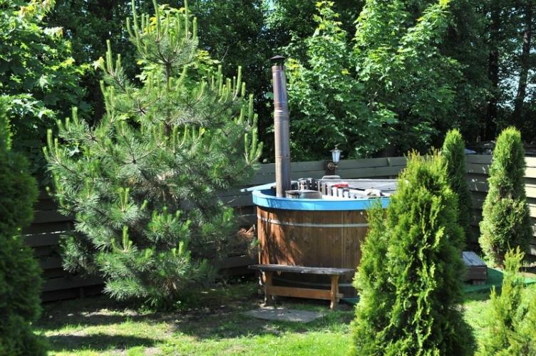 BAURE KUBILAS – 10 €*, lauko baseinas poilsiavietėje Palangoje