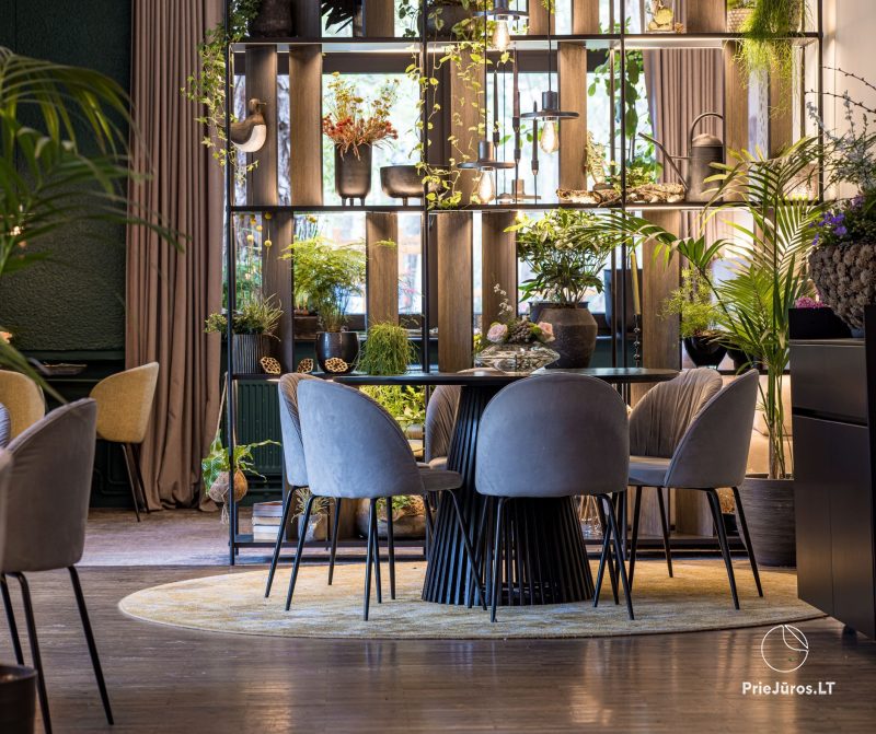 Restoranas grás Palangoje - subtilia prabanga ir moderniu minimalizmu alsuojanti aplinka Jūsų puikiam laiko praleidimui!