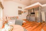 45 m² Divvietīgs numurs ar terasi, privātu pagalmu ieeju, virtuvi un visām ērtībām - 4