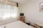 Nr. 202 Divistabu dzīvoklis (2 + 1) II stāvā ar privātu dušu un WC - 5