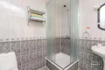 Nr. 202 Divistabu dzīvoklis (2 + 1) II stāvā ar privātu dušu un WC - 6