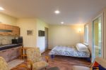 Studijos tipo apartamentai su atskiru kiemeliu - 1