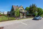 Divvietīgs numurs ar koplietošanas labierīcībām otrajā stāvā, ar balkonu - 1