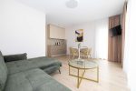 Žalieji kotedžo apartamentai su terasa 4 asmenims. 40 kv. - 4