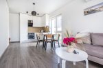 Roza apartamentai su šildomu baseinu - 1